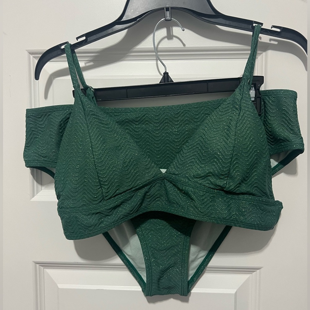 Cupshe Green Textured Bikini Set